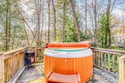 Little Cabin On The Creek