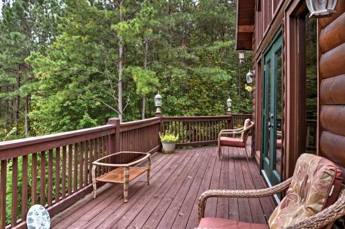 Grand Ellijay Cabin With Mountain Views And Pool Table!