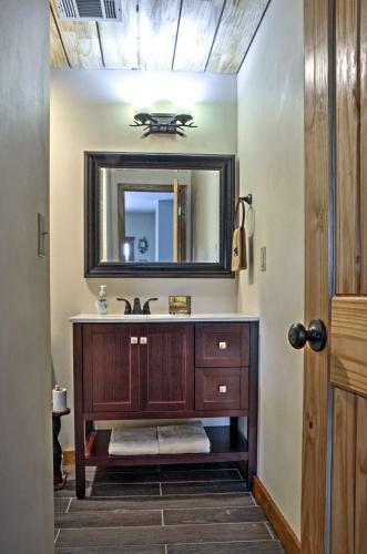 Grand Ellijay Cabin With Mountain Views And Pool Table!