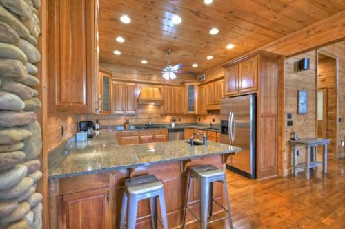Black Bear River Lodge