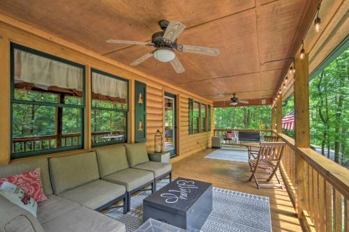 Stunning River Retreat With Resort Perks And Deck!