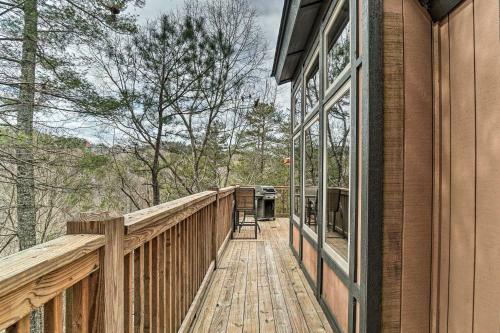 Christoffs Chalet With Hot Tub - 2 Mi To Downtown