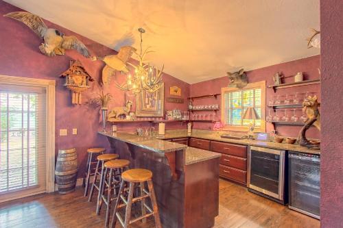 Le Petit Chateau Bliss