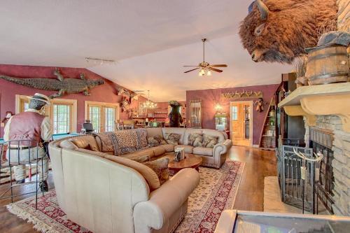 Le Petit Chateau Bliss