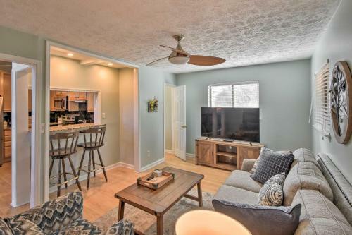 Remodeled Lakefront Retreat With Decks And Dock