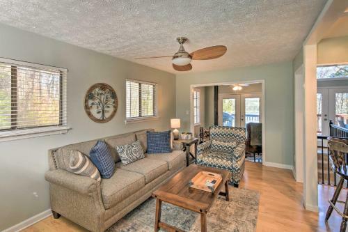 Remodeled Lakefront Retreat With Decks And Dock