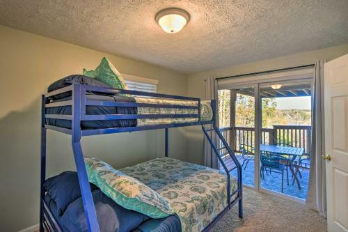 Remodeled Lakefront Retreat With Decks And Dock