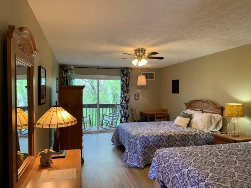 Hotel Woodbridge Inn