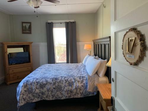 Hotel Woodbridge Inn