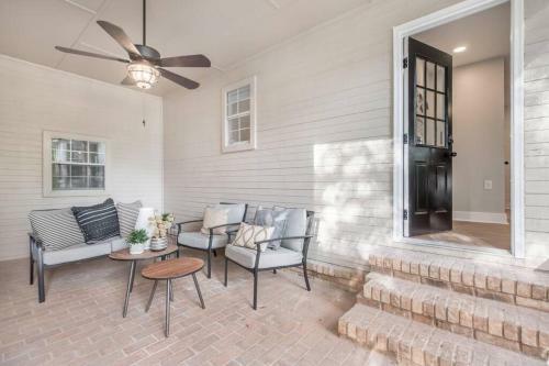 Stylish & Spacious Home Near Atl