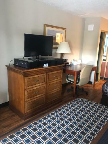 Motel Baymont By Wyndham Macon I-75