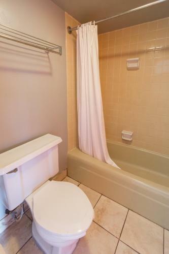 Oyo Hotel Macon Ga I-75 South