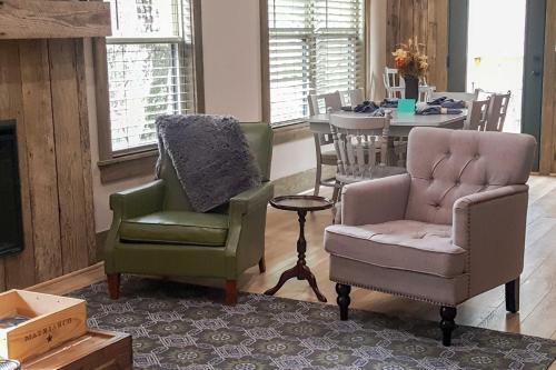 Creekside Craftsman Retreat In North Ga Mountains!
