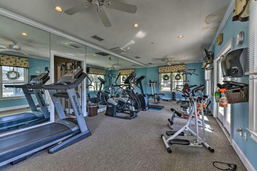 Apartamento St Simons Condo With Amenities, Drive To Beach
