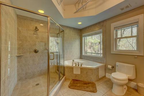 Falcons Nest By Escape To Blue Ridge