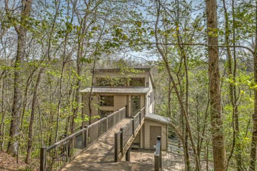 Falcons Nest By Escape To Blue Ridge