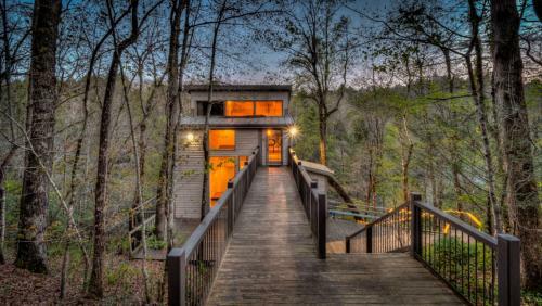 Falcons Nest By Escape To Blue Ridge