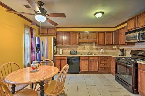Berkmar Place With Deck Short Drive To Atlanta