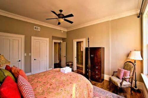 Apartamento 3 Bedroom Penthouse Blocks From The River