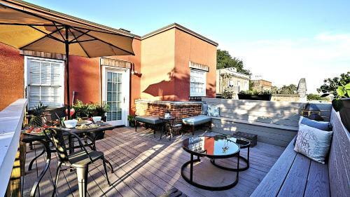 Apartamento 3 Bedroom Penthouse Blocks From The River