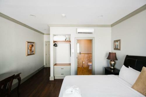 Posada Mcdonoughs Inn Unit 2 By Lucky Savannah