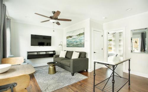 513 Liberty Main + Garden By Lucky Savannah