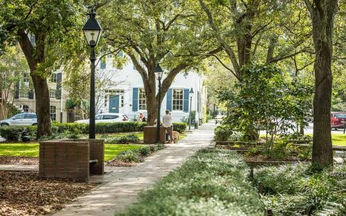 513 Liberty Main By Lucky Savannah
