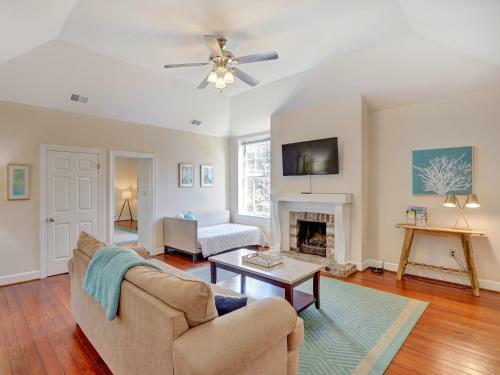 Heated Pool Access Flex Cancelation Historic Lafayette Square Townhouse