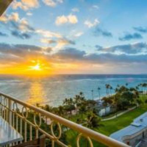 Waikiki Shore Beach Front Hotel