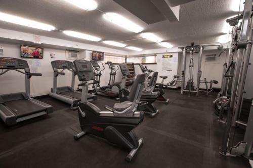 Apartamento Hawaiian Monarch - Canal-view Studio - Pool & Gym Condo