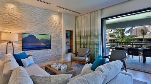Maui Westside Presents: Luana Garden Villas 14d