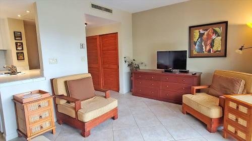 Perfect Downtown Location L 1 Bd L 1 Ba