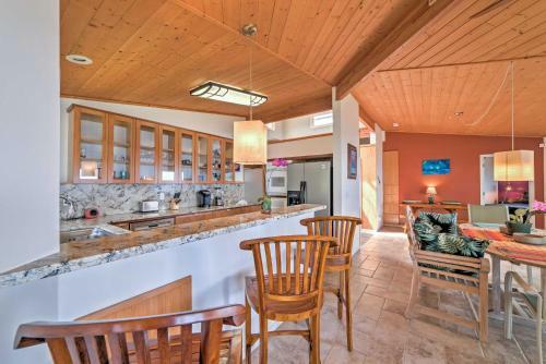 Big Island Oceanfront Home - Great Whale Watching!