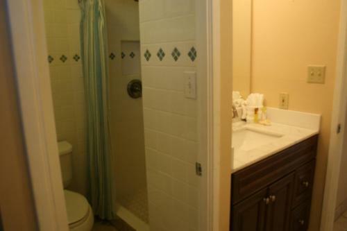 Hotel Kamaole Nalu #603 By Ali'i Resorts