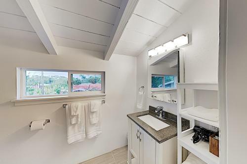 New Listing! Remodeled A-frame With Deck & Balcony Home