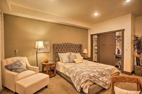 Lake-view Apartment With Patio And Gym Access!