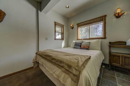 Lakefront Escape By Casago Mccall - Donerightmanagement