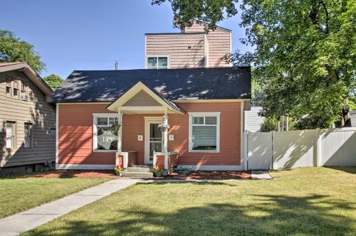 Lookout Tower Downtown Home Walk To Lake!