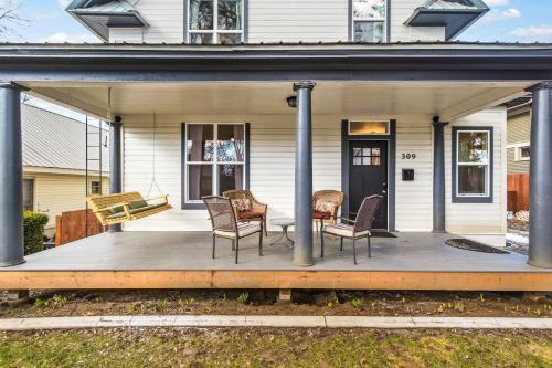 Downtown Victorian Luxury