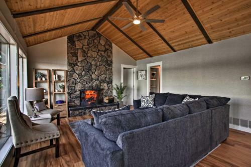 Hillside Home With Dock, 10 Min To Coeur Dalene