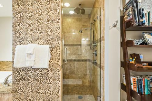 Exclusive Seasons At Sandpoint Townhome