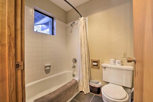 Serene Ski Retreat, 3 Mi To Sun Valley Resort