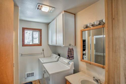 Cozy Worley Cabin With Lake Access And Gas Grill!