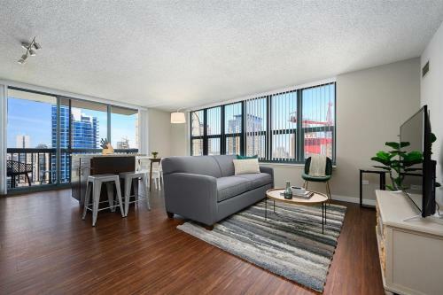Kasa Chicago River North Apartments