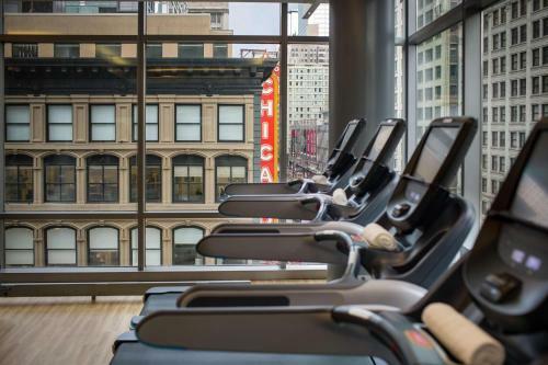 Hotel Thewit Chicago By Suiteness