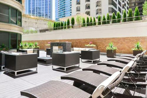 Apartamento 2br Navy Pier Loft With Pool, Gym & Views By Envitae