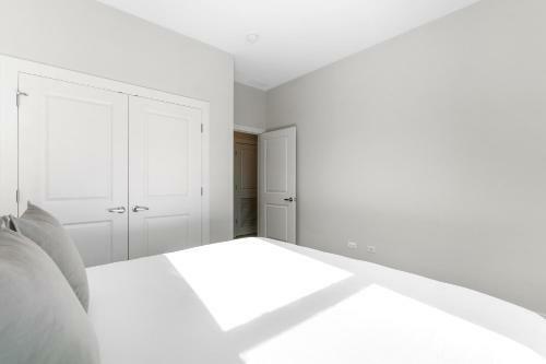 Apartamento Brandnew Upscale 3br, In-unit Laundry, With Parking