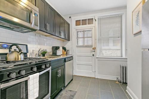 Apartamento 2br Walk To Shops & Restaurants Loyola University