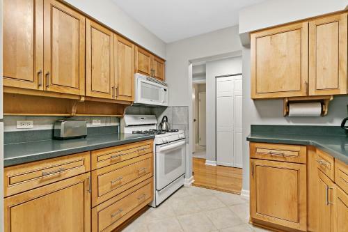 Apartamento 1br Staycation Getaway In Downtown Oak Park