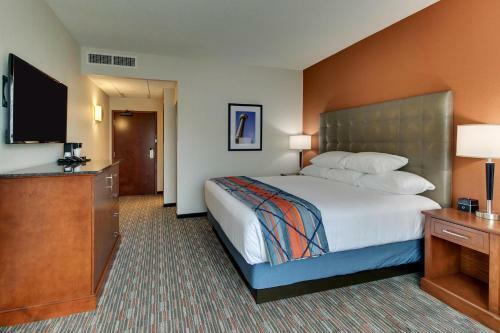 Hotel Drury Inn & Suites Lafayette In